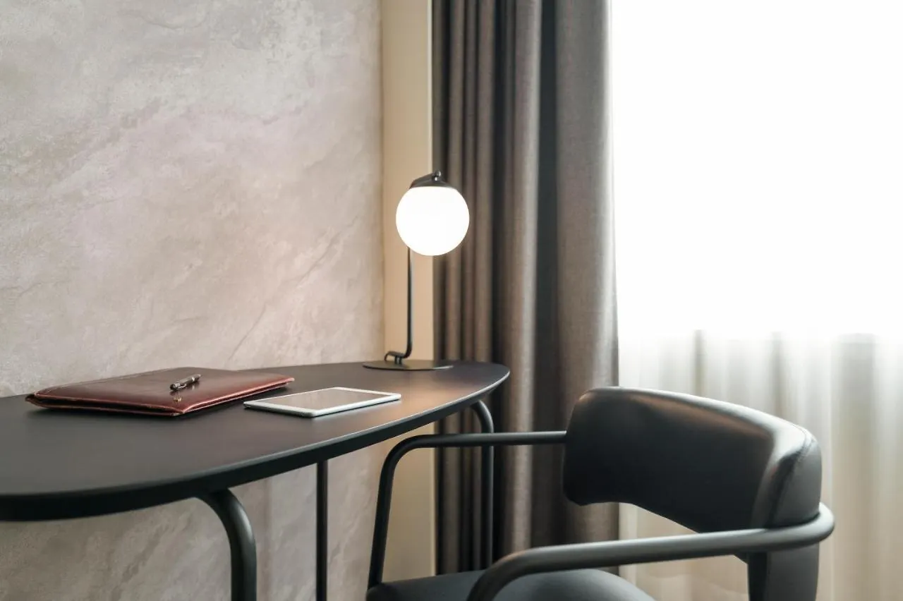 Novotel Rotterdam Brainpark 4*,